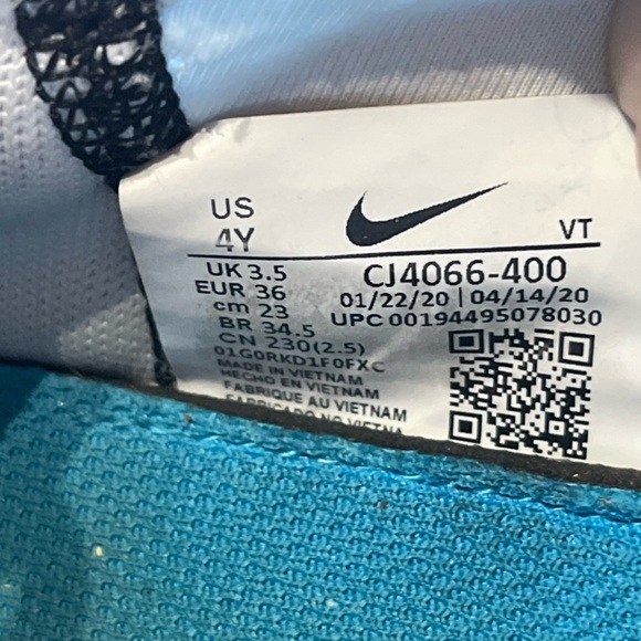 Nike Air Max 2090 Boys Size 4 Youth Sneakers - Picture 9 of 11